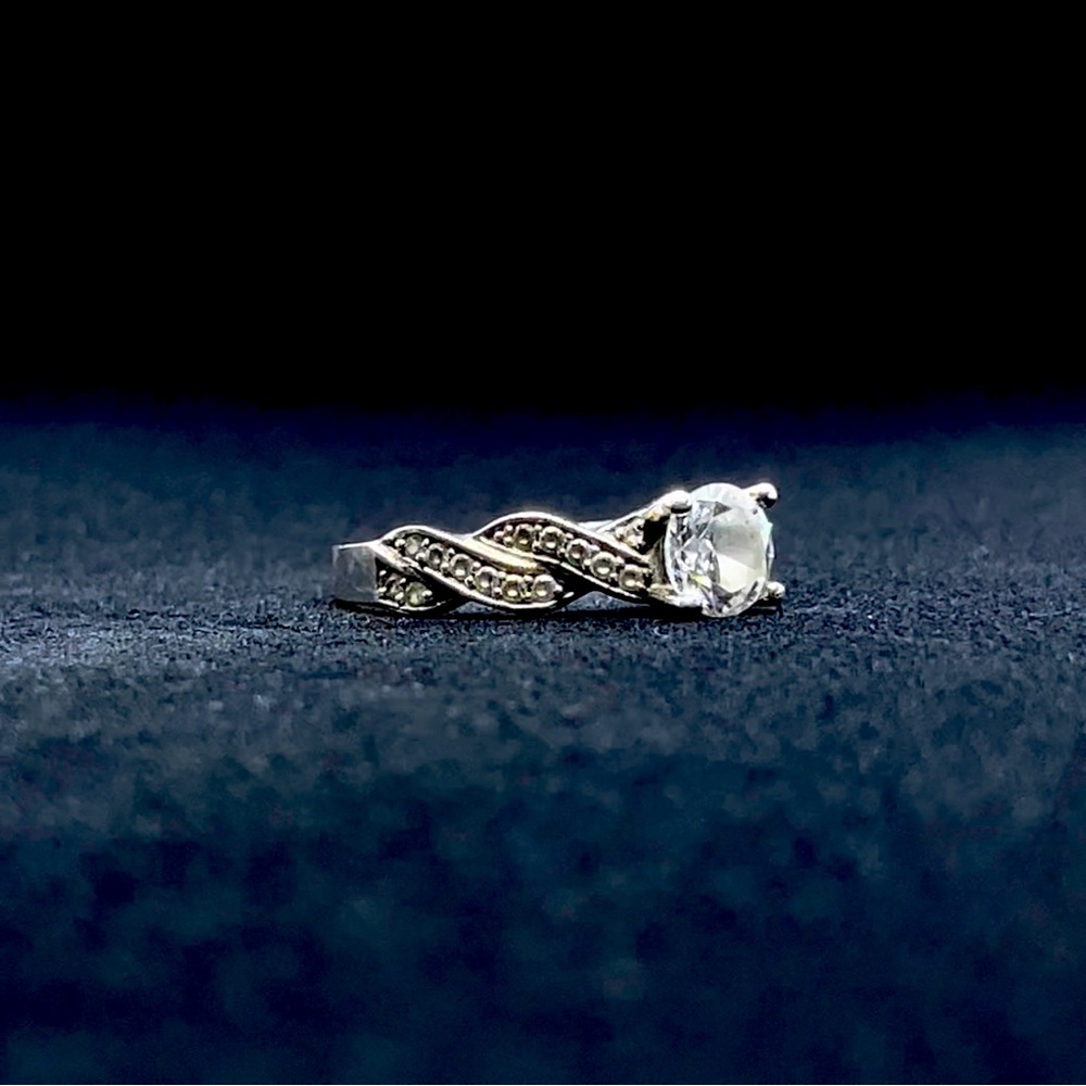 STERLING SILVER ENGAGEMENT RING